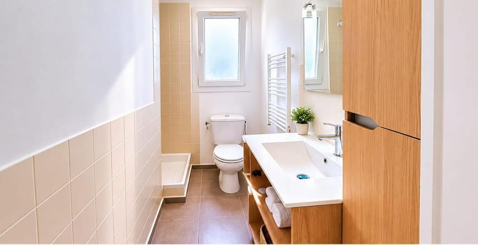 One-bedroom apartment, residence in Fabrégas, Beachfront Apartment in La Seyne-sur-Mer