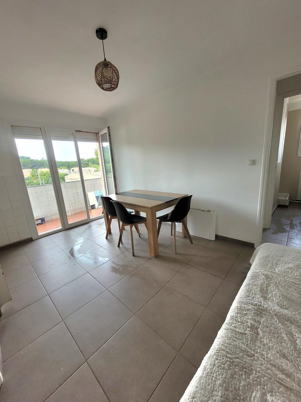 Communal lounge/ TV room, Balcony/Terrace, Living room, Seating area, Dining area