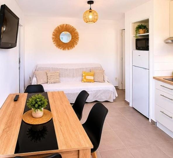 One-bedroom apartment, residence in Fabrégas, Beachfront Apartment in La Seyne-sur-Mer