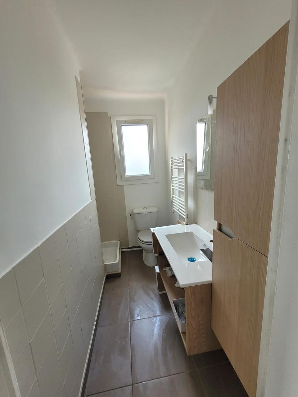 Shower, Toilet, Bathroom, storage