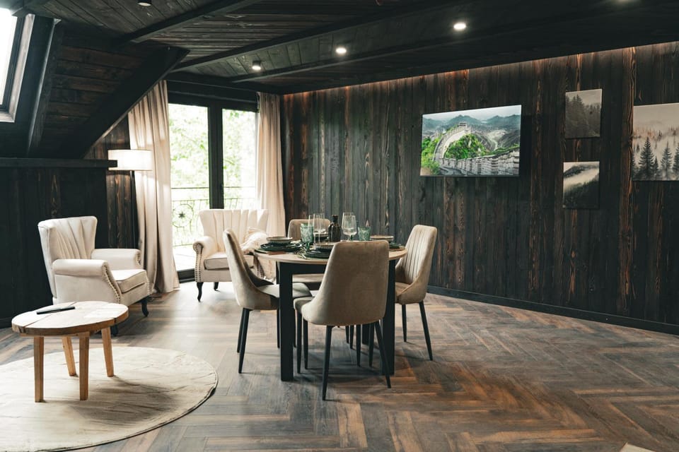 Living room, Seating area, Dining area