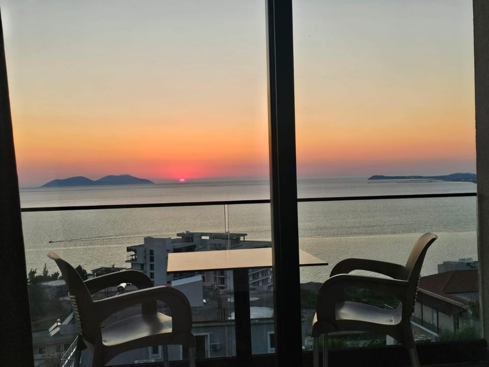 Natural landscape, Balcony/Terrace, Sunset