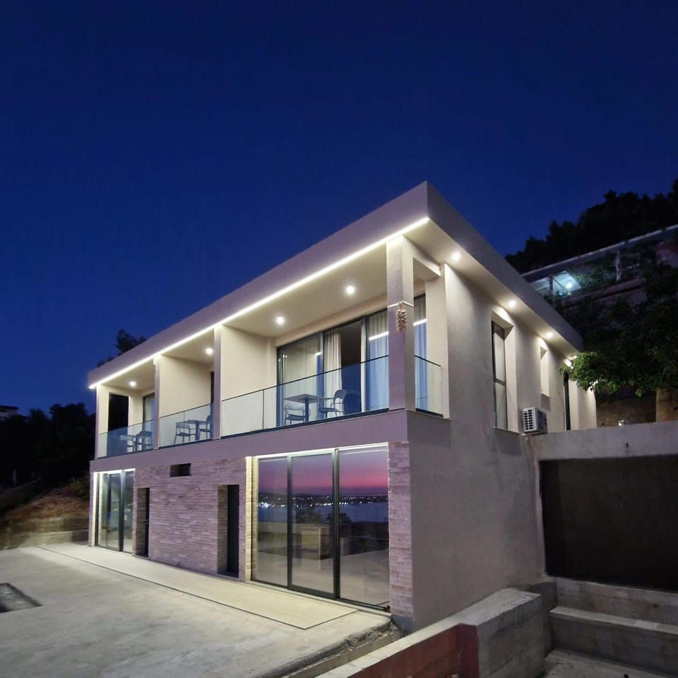 Property building, Night