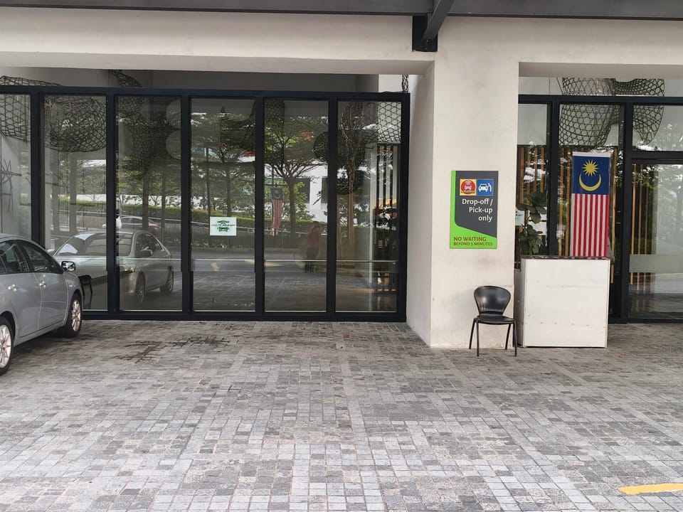 SQ31 Sq where 55 inch 4 ktv sungai buloh Apartment in Petaling Jaya