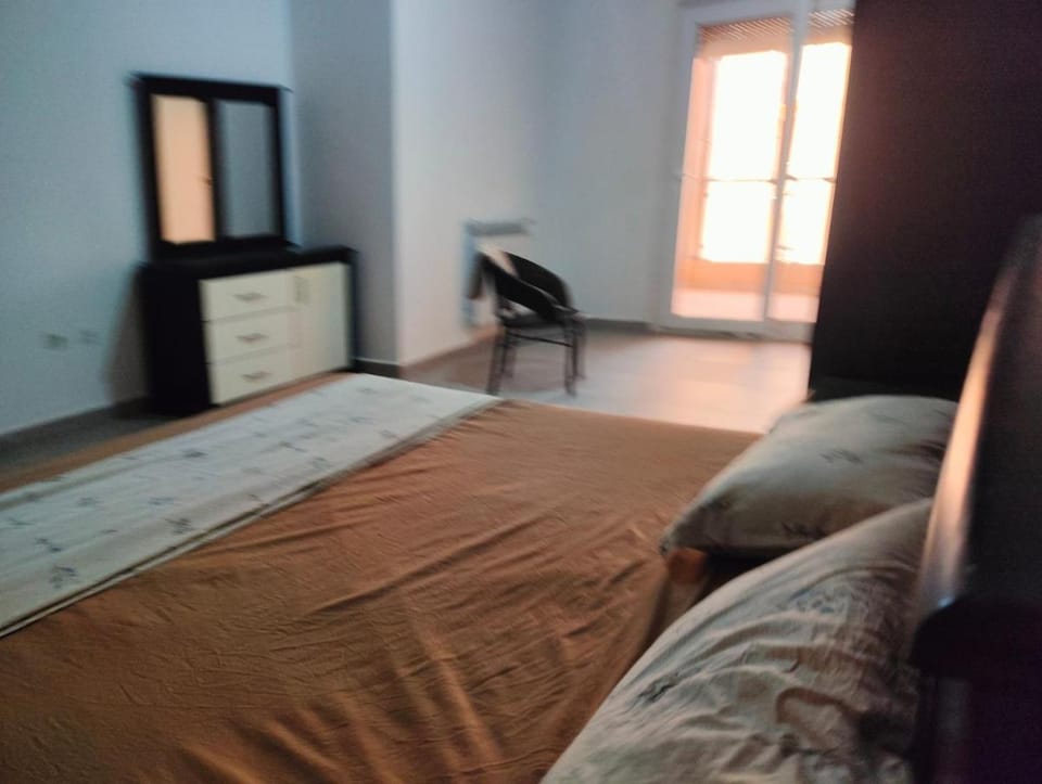 F4 Bahia cozy appart 140m2 3 balcon strategic spot Apartment in Oran