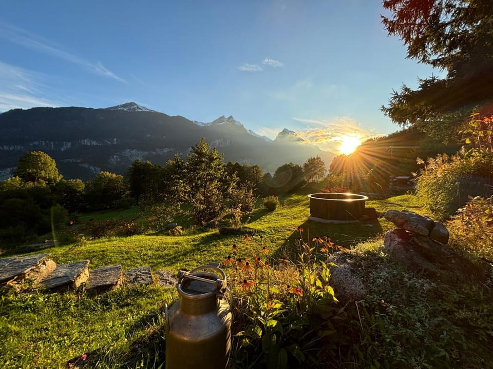 Rauft-Perfekter Rückzugsort für besondere Feierlichkeiten 2500 m2 Grundstück mitten in der Natur Apartment in Canton of Bern (Region)