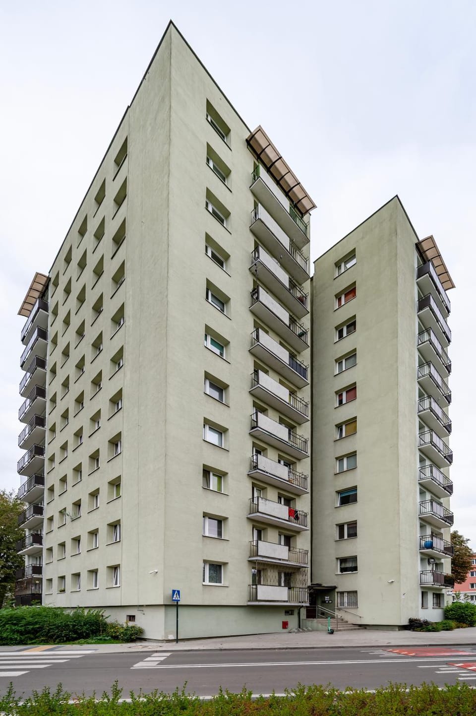 Property building, Neighbourhood, Location