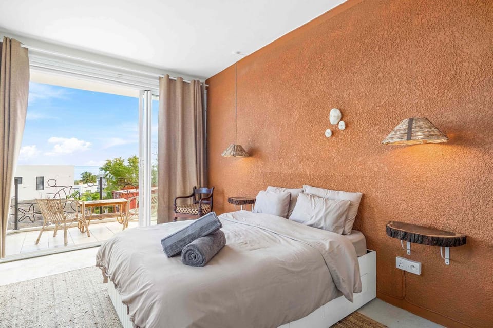Bed, View (from property/room), Balcony/Terrace, Photo of the whole room, Bedroom, towels