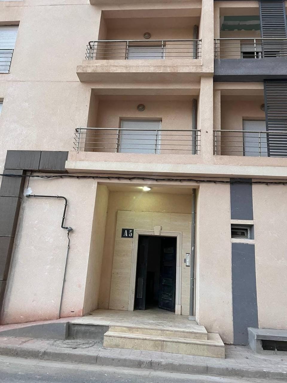 strategic spot Apartment in Oran