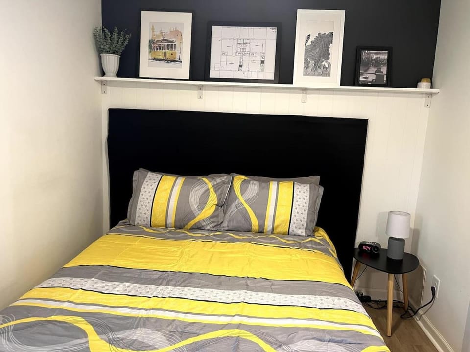 Yellow Door Retreat Minutes to Dwntwn Apartment in Atlanta