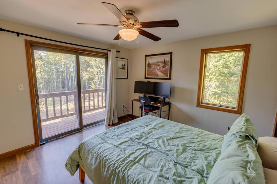 Your 5-BR White Mountain Retreat House in Littleton