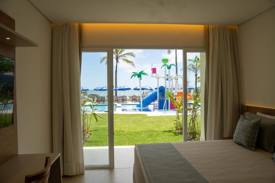 Bed, Bedroom, Pool view