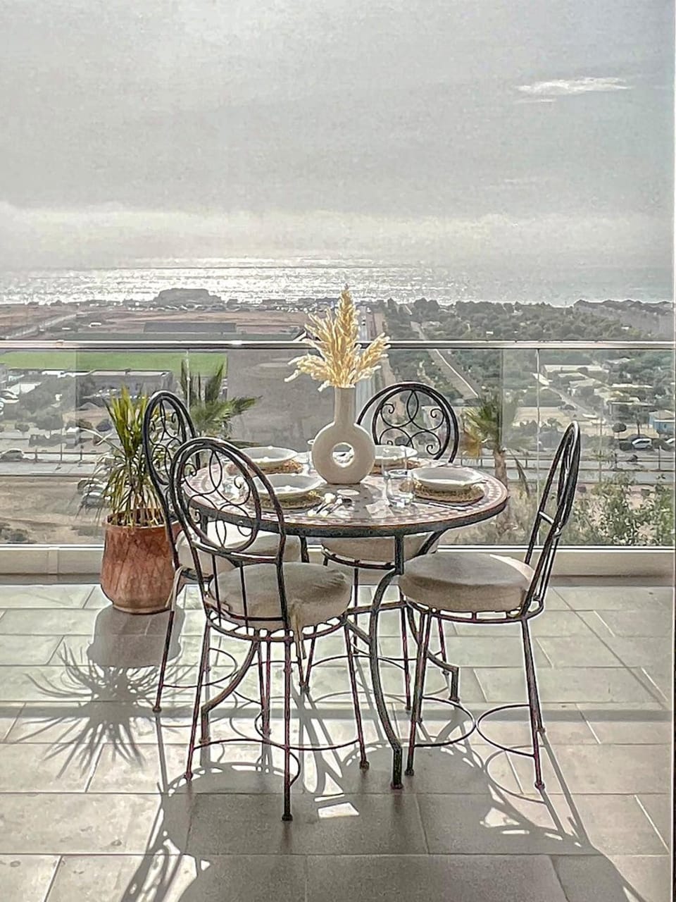 View (from property/room), Balcony/Terrace, Dining area