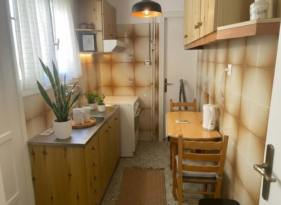 Family-Friendly Comfort in the Heart of Koukaki Apartment in Athens
