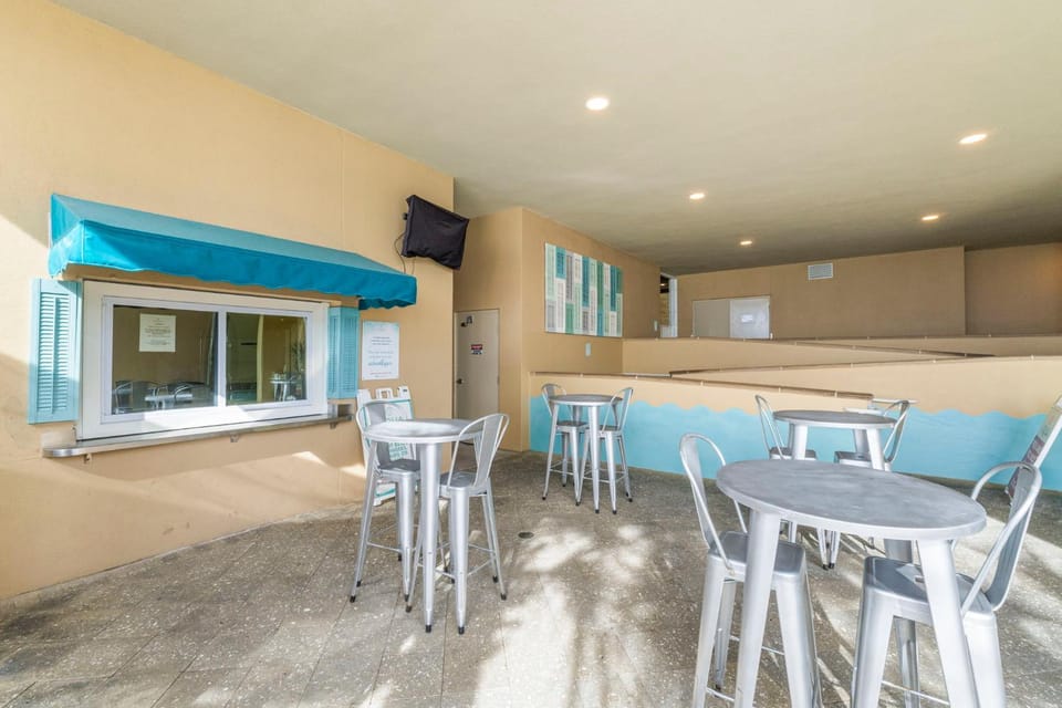 Lounge or bar