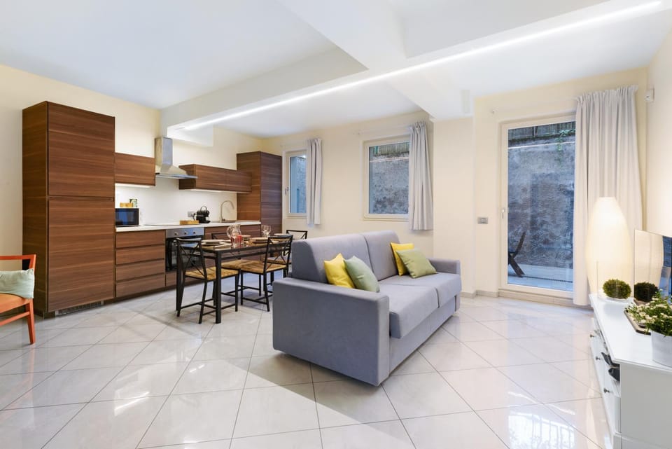 Kitchen or kitchenette, Living room, Seating area, Dining area, stove