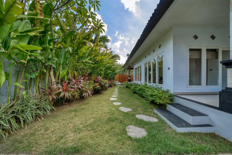 Property building, Garden
