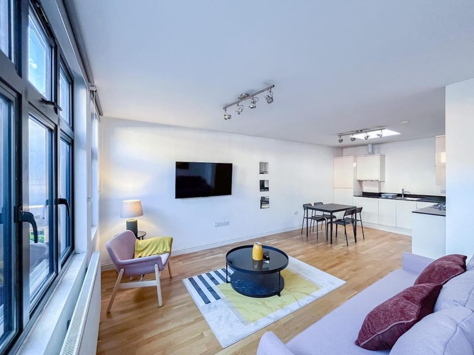 Stylish Camden Apartment C4 Apartment in London Borough of Islington