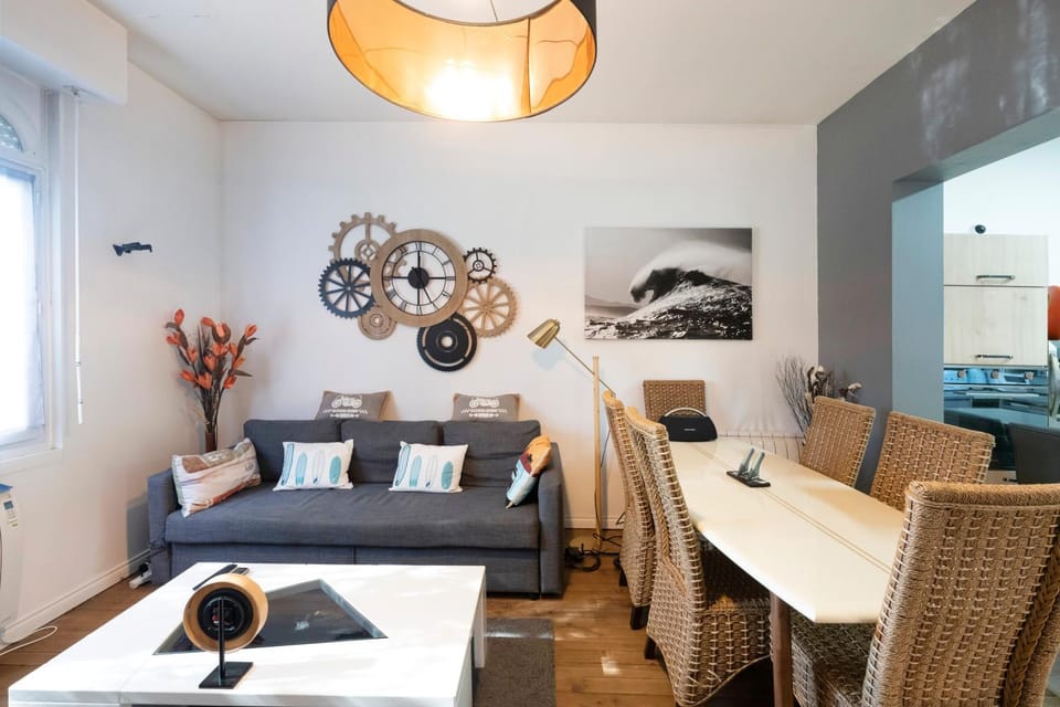 Property building, Living room