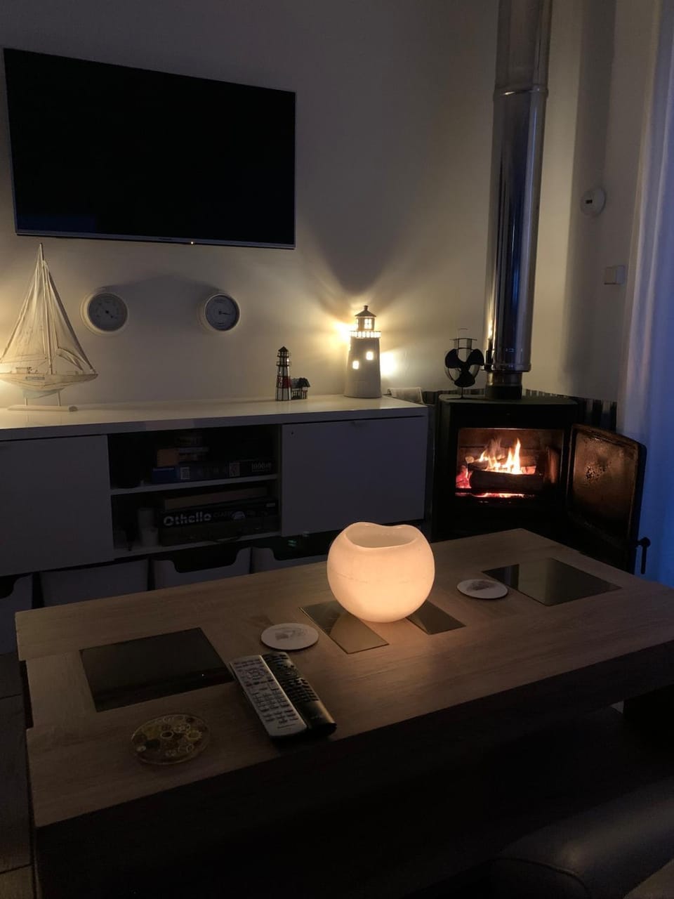 Communal lounge/ TV room