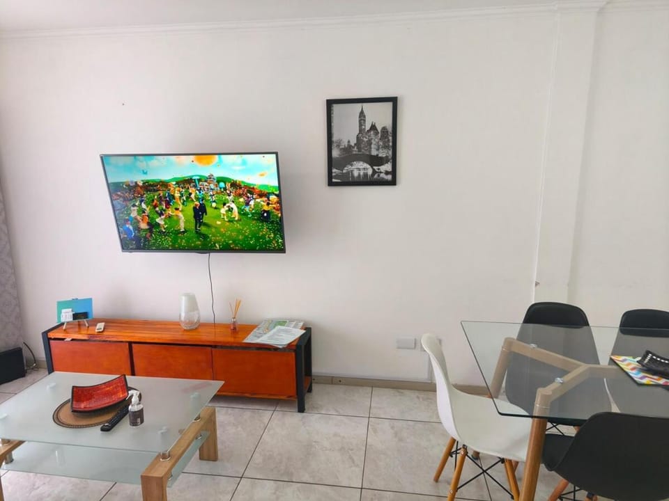 Hermoso re completo cómodo balcón al frente 3 dorm Apartment in Rosario
