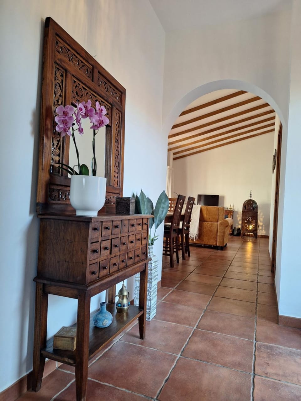 Living room, Dining area