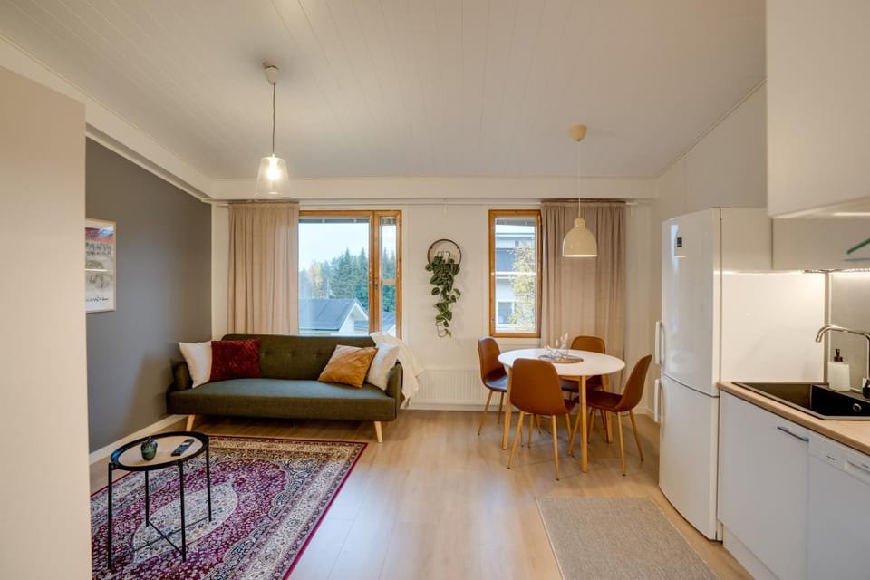 Kitchen or kitchenette, Living room, Seating area, Dining area