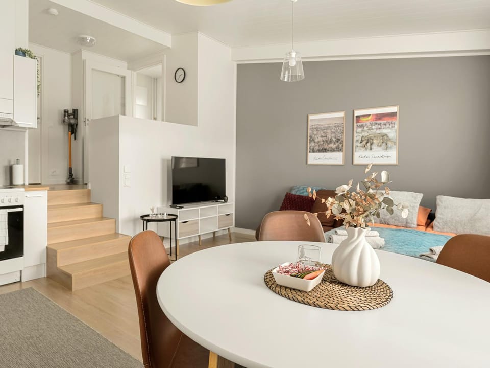 Cozy Nest - Near Santa Claus Village - free WiFi and parking - Sauna Apartment in Rovaniemi