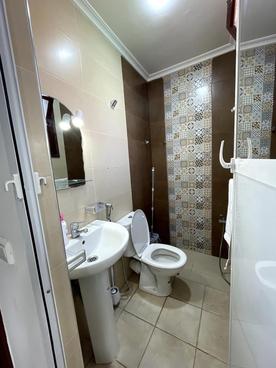 Toilet, Bathroom