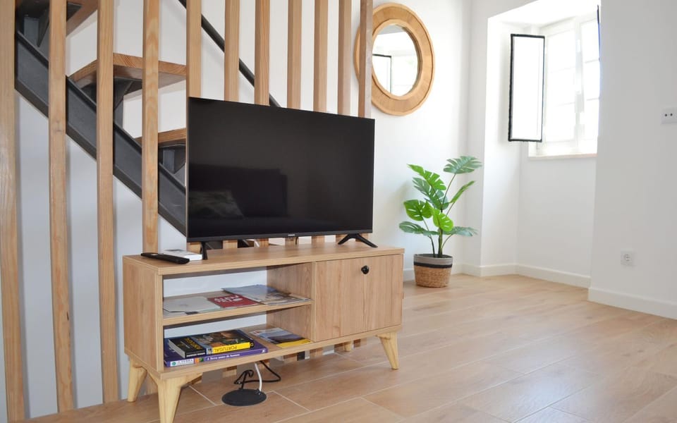 Communal lounge/ TV room, TV and multimedia, Evening entertainment, air conditioner