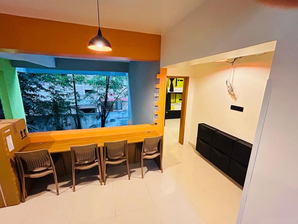 Move Inn Hostel in Pune