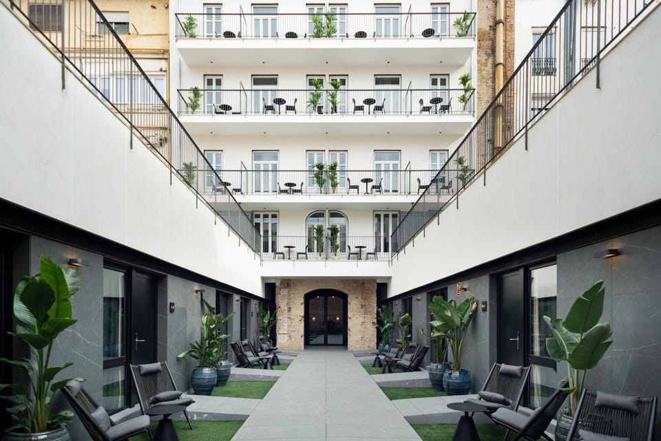 Patio, Inner courtyard view