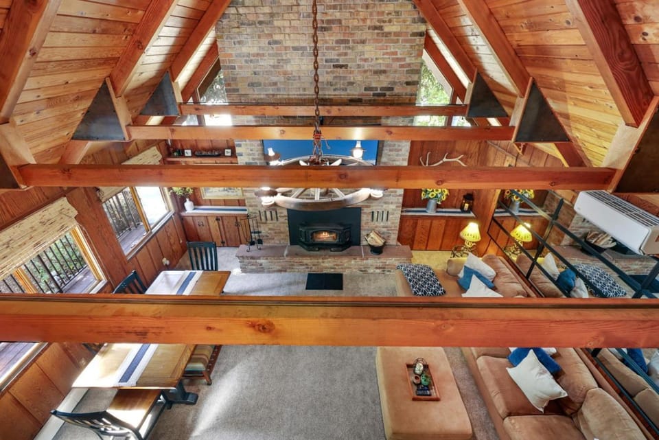 Communal lounge/ TV room, Living room, Evening entertainment