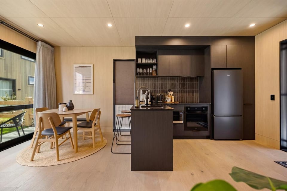 Villa XV Stylish and Contemporary Escape House in Queenstown