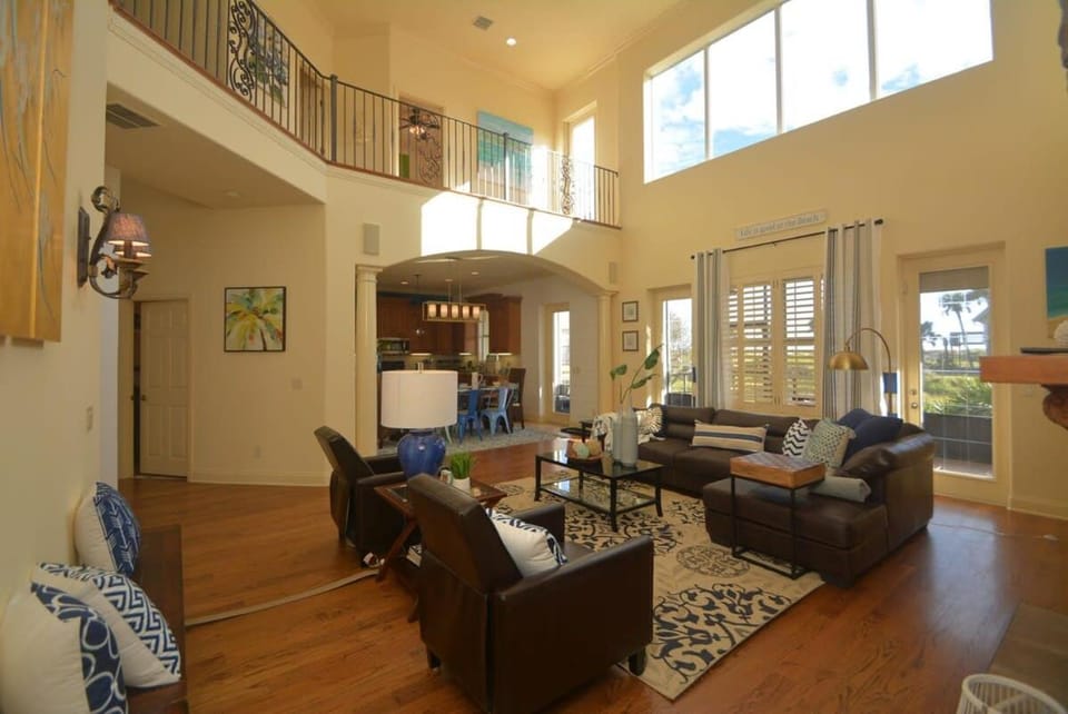 Luxurious Beachfront Home with Hot Tub Fenced Yard Bikes Fire Pit House in Palm Coast