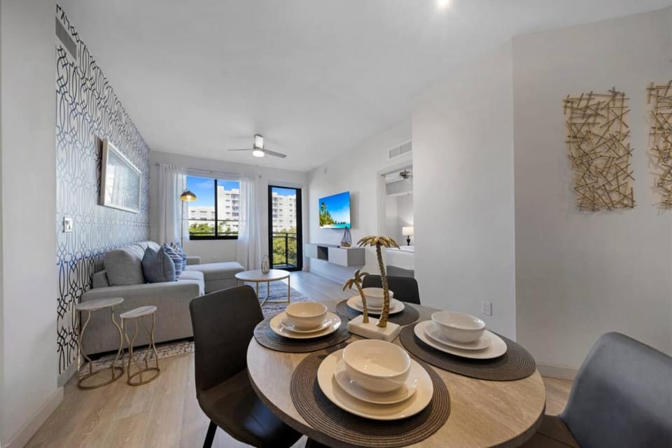 Prestige Living in DTWN 3 Min From Las Olas Apartment in Fort Lauderdale