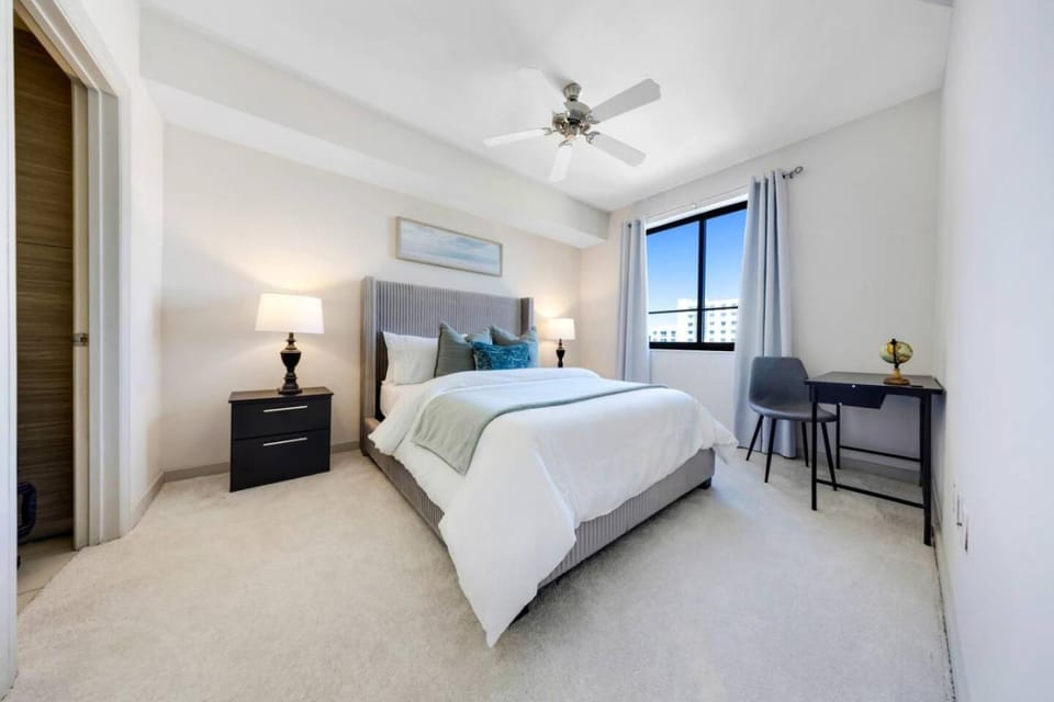 Modern Palmera in DTWN 3 Min From Las Olas Apartment in Fort Lauderdale