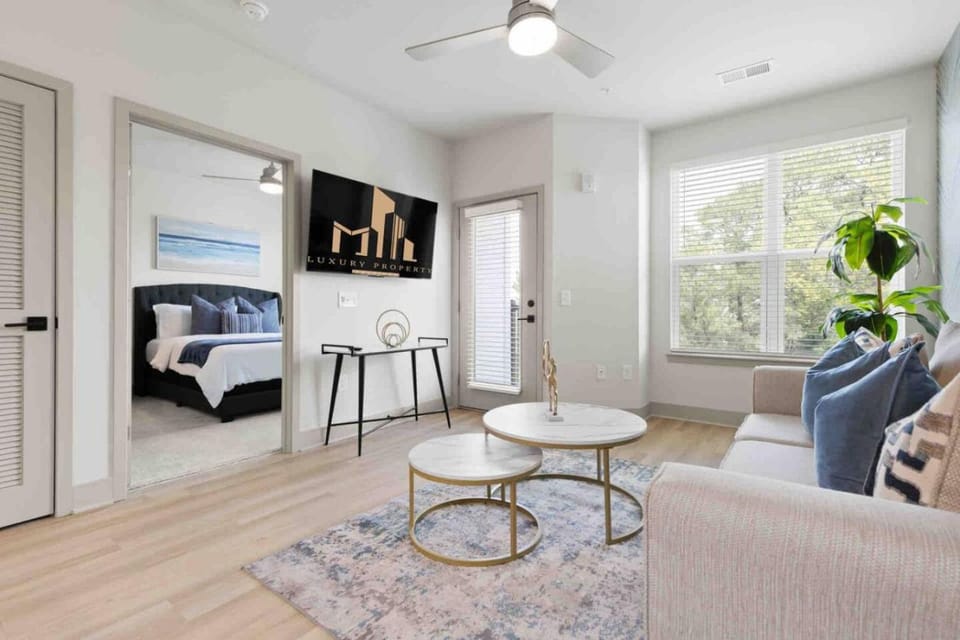 Oasis Living 5 Min From Downtown Apartment in Raleigh
