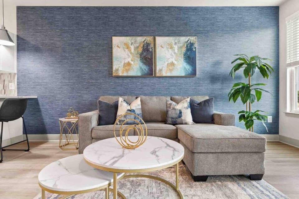 Luxury Living 5 Min From Downtown Apartment in Raleigh