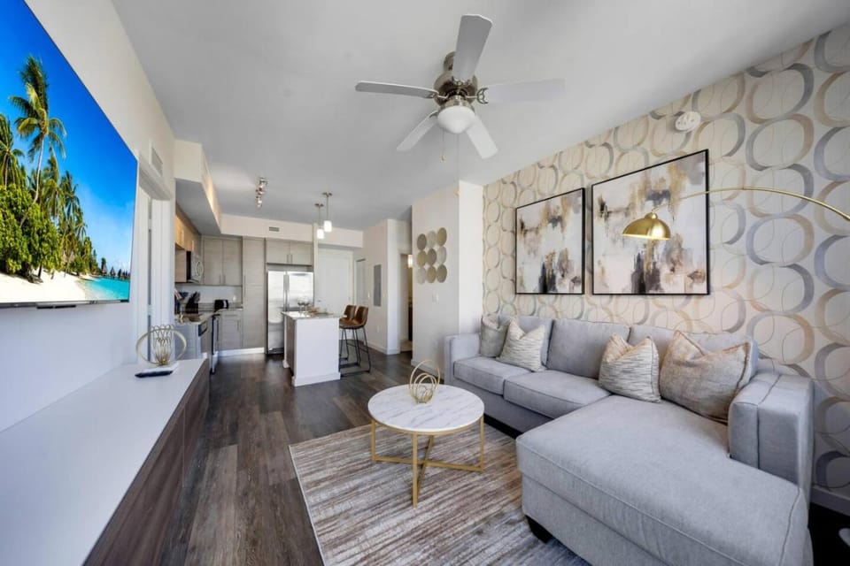The Serenity in DTWN 3 Min From Las Olas Apartment in Fort Lauderdale