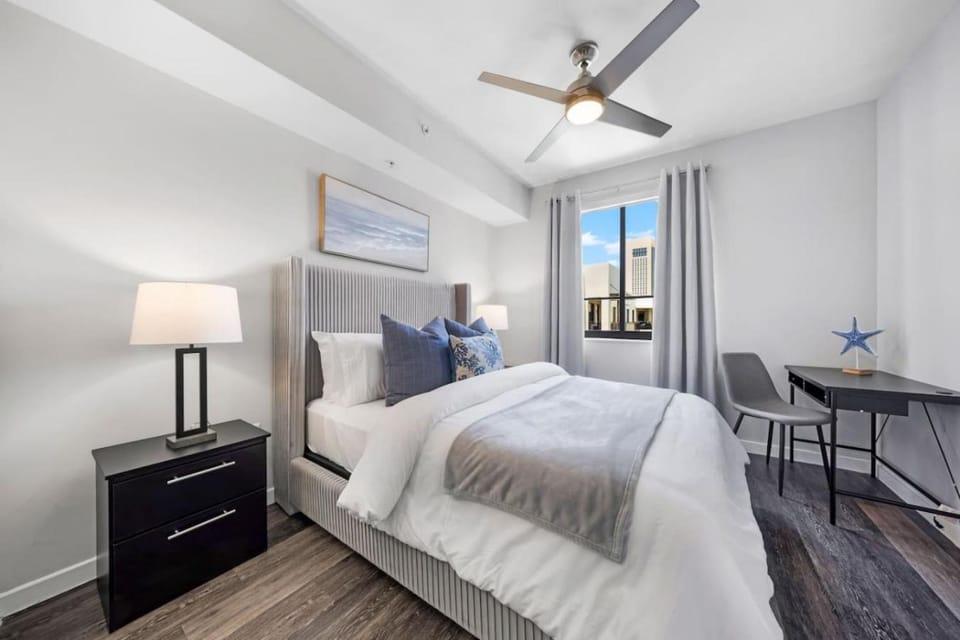 Palm Paradise in DTWN 3 Min From Las Olas Apartment in Fort Lauderdale