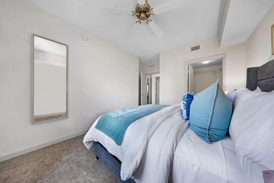 Coral Haven in DTWN 3 Min From Las Olas Apartment in Fort Lauderdale