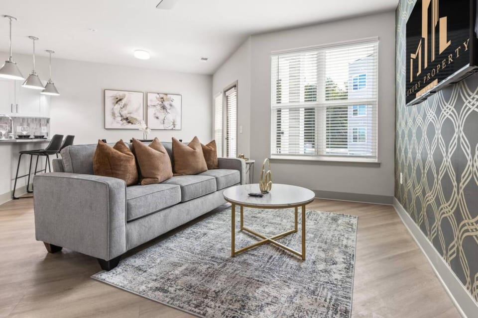 Contemporary Living 5 Min From Downtown Apartment in Raleigh