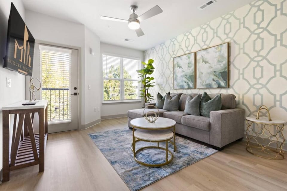 The Ivy Living 5 Min From Downtown Apartment in Raleigh