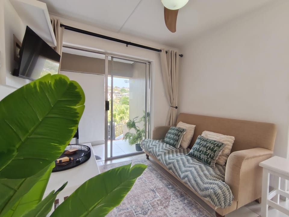Patio, BBQ facilities, TV and multimedia, Seating area, Swimming pool