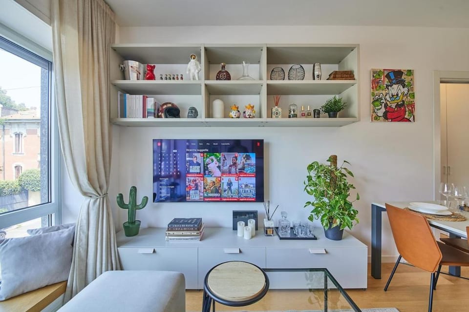 Porta Venezia Luxury in the city center, WiFi, AC Apartment in Milan