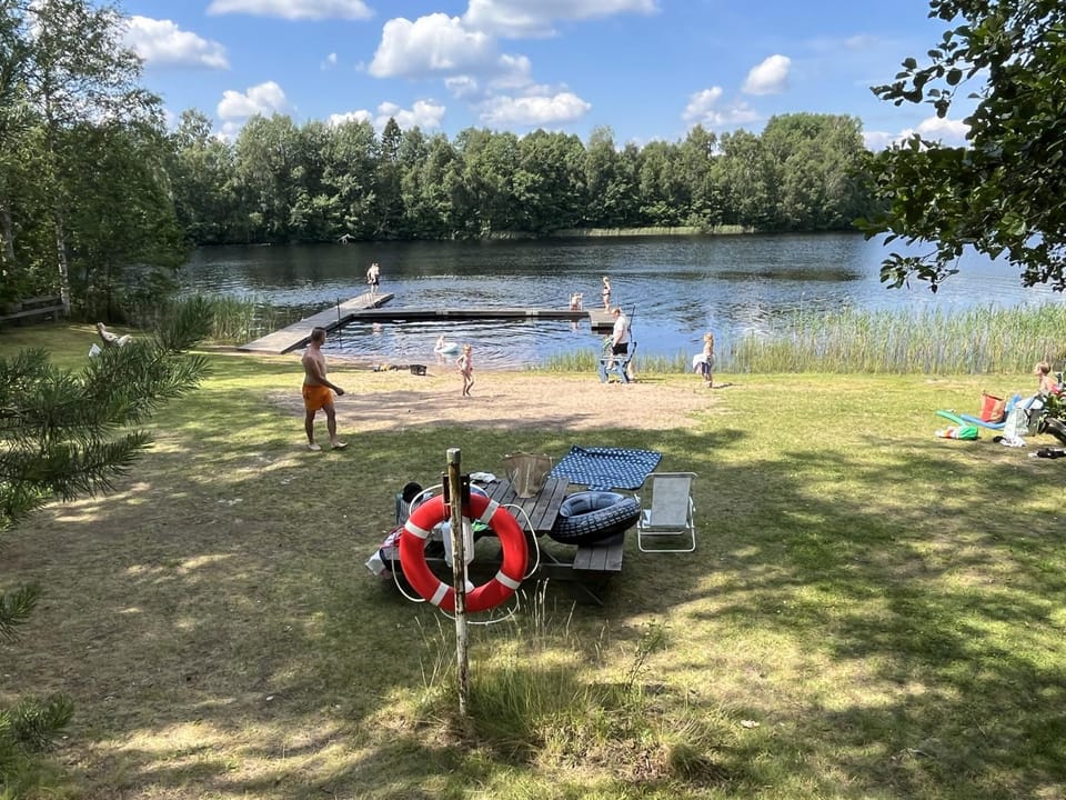 Spacious apartment with lake view only 15 minutes from Vimmerby Apartment in Kalmar County, Sweden