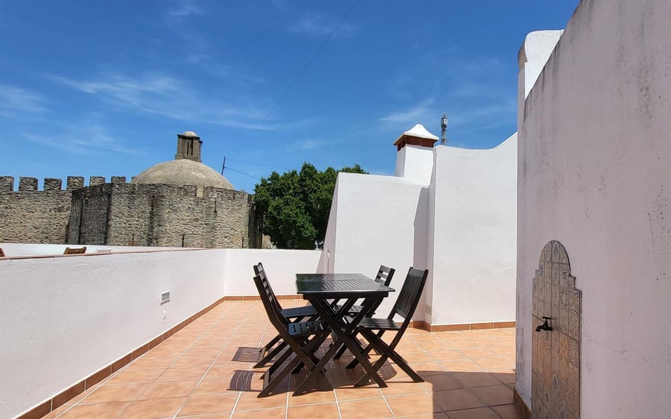 Balcony/Terrace, Landmark view