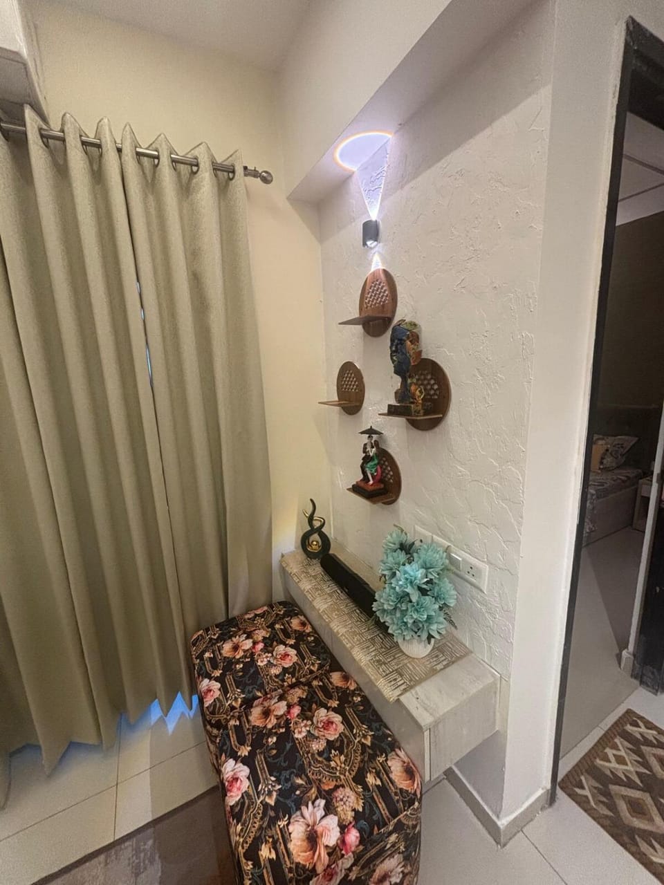 Orama by Ritz Check in to check out the vibes Apartment in Noida