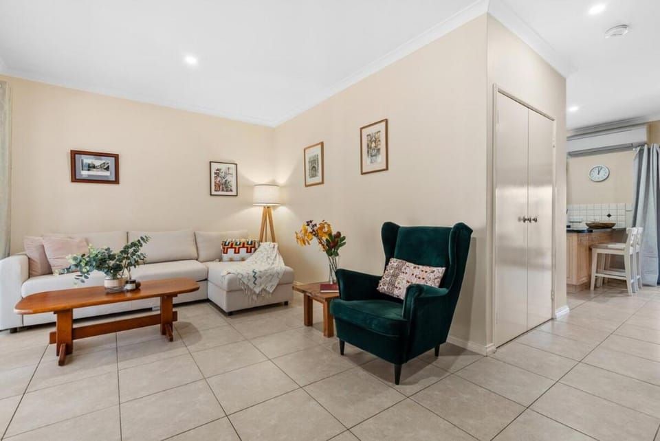 Hampton Retreat - South Fremantle Escape House in Perth